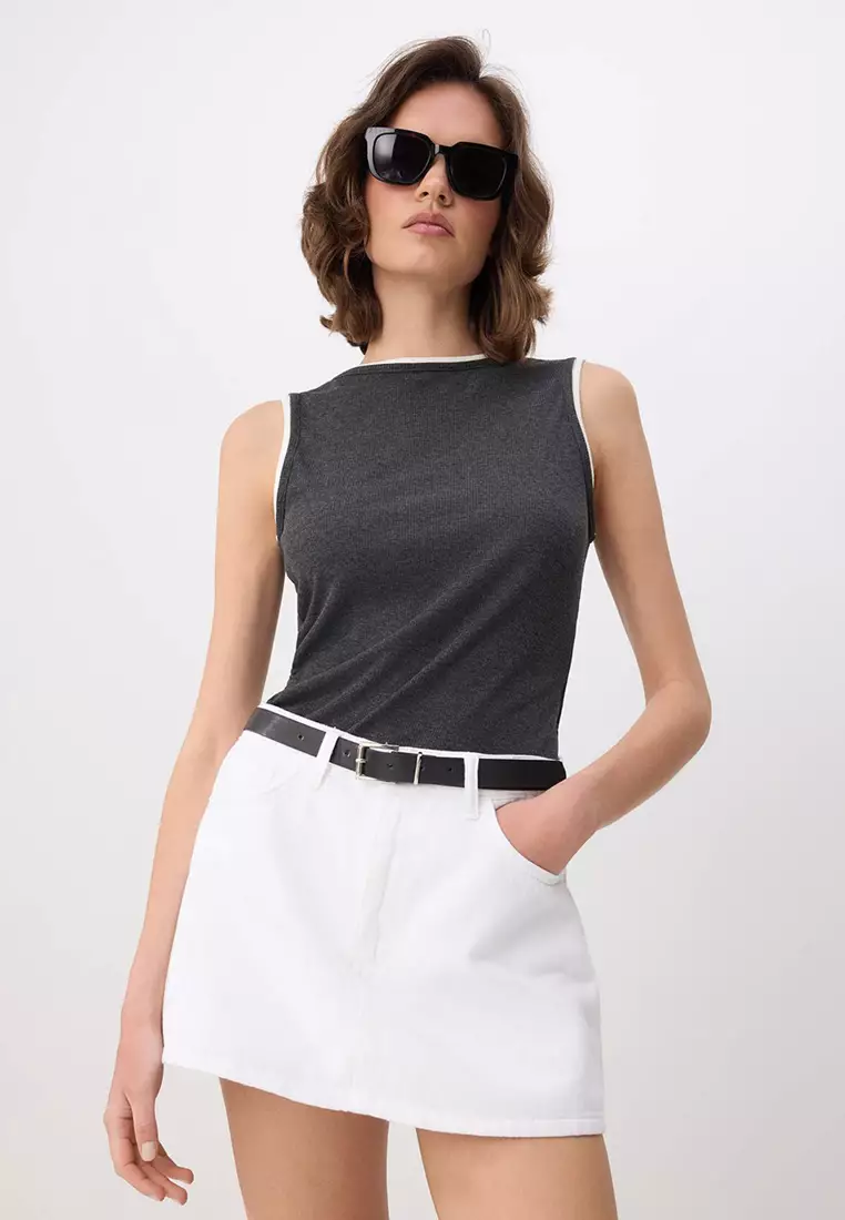 White Belt Detailed Denim Skirt With Skirt-Like Back Detail Twoaw26Sr2