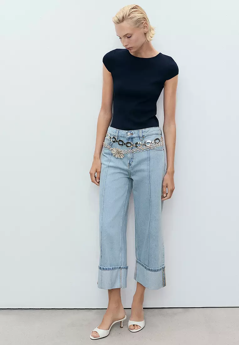 Wide-Leg Cropped Jeans with Turned-Up Hem