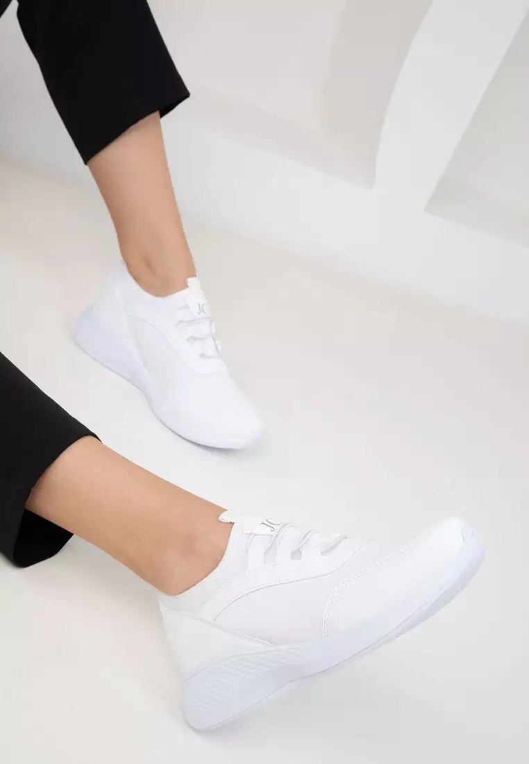 19594 Model White Women's Sneakers