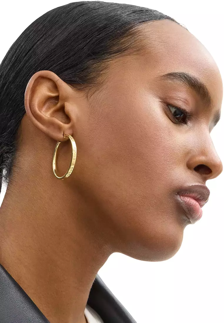Medium Hoop Earrings - Gold CBW15
