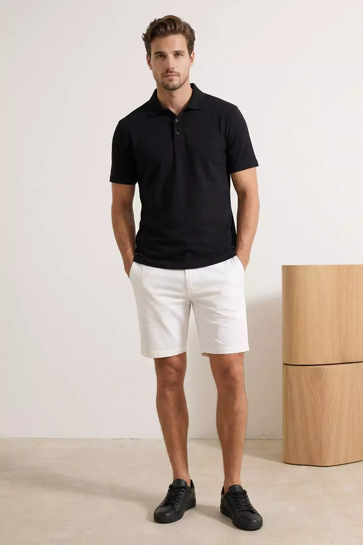 Black Regular/Normal Cut Basic Flexible Embroidered Polo Neck T-Shirt Tmnss26Po00016