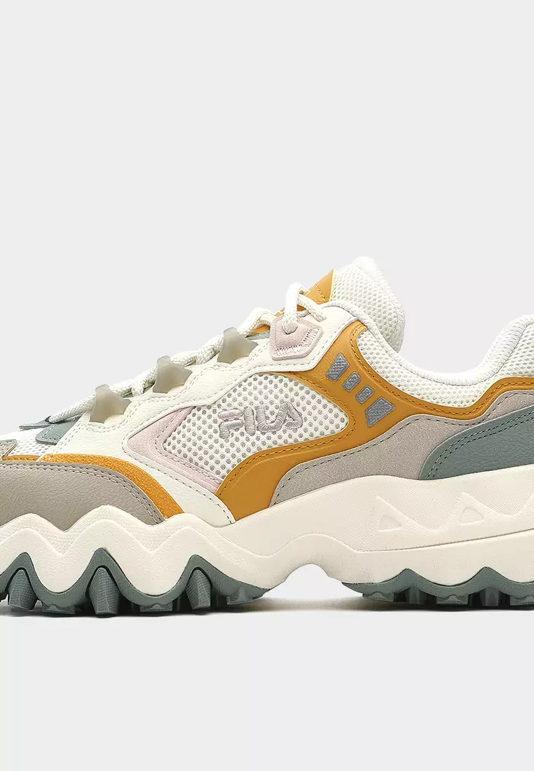 All white on sale fila shoes womens