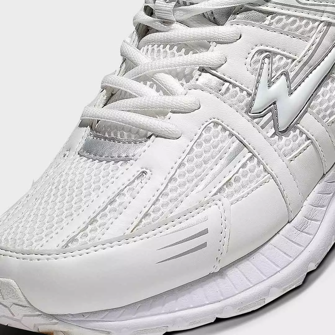 Eagle Sepatu Sneakers Lifestyle Velodrive - PUTIH/PERAK