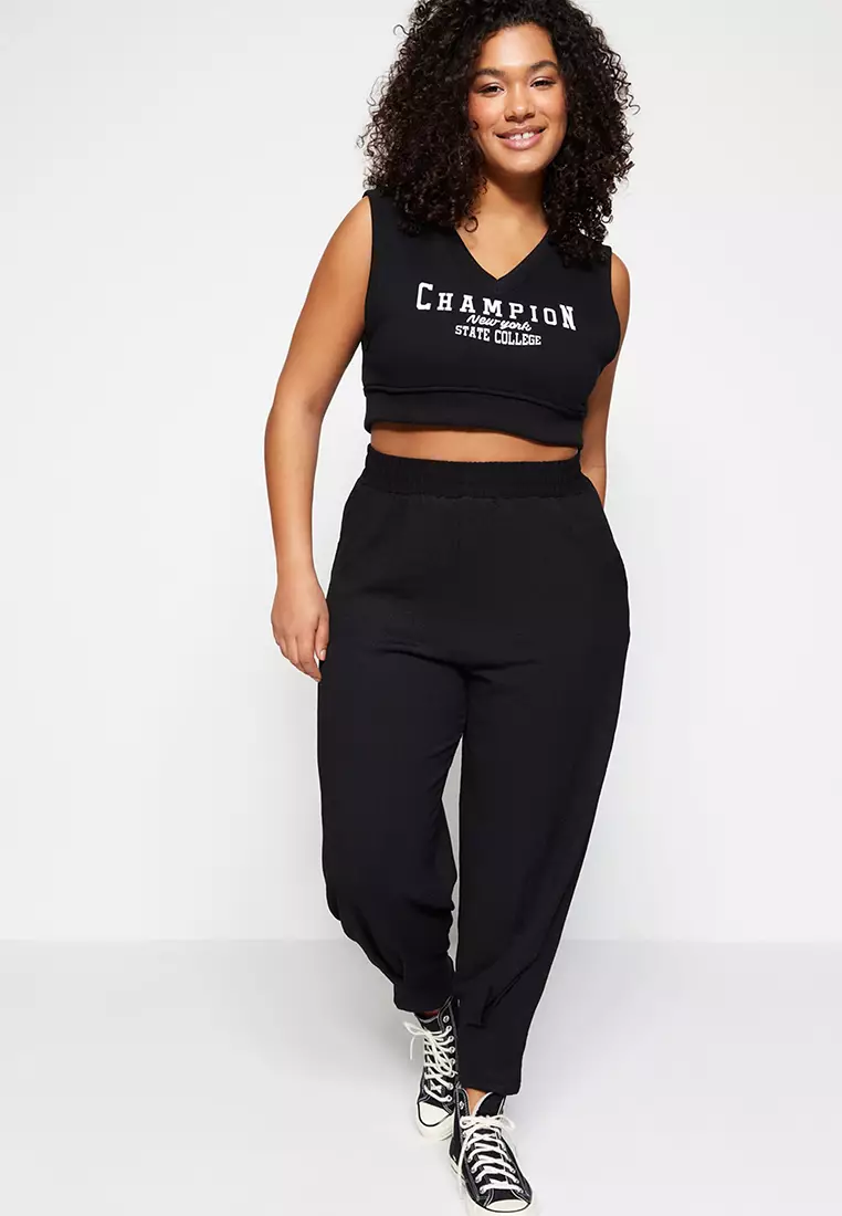 Plus Size Carrot Fit Trousers