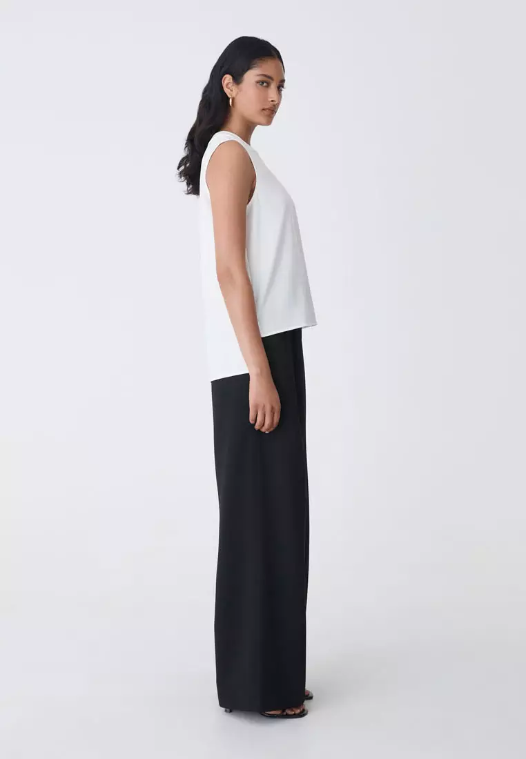 Amour Round Neck Top