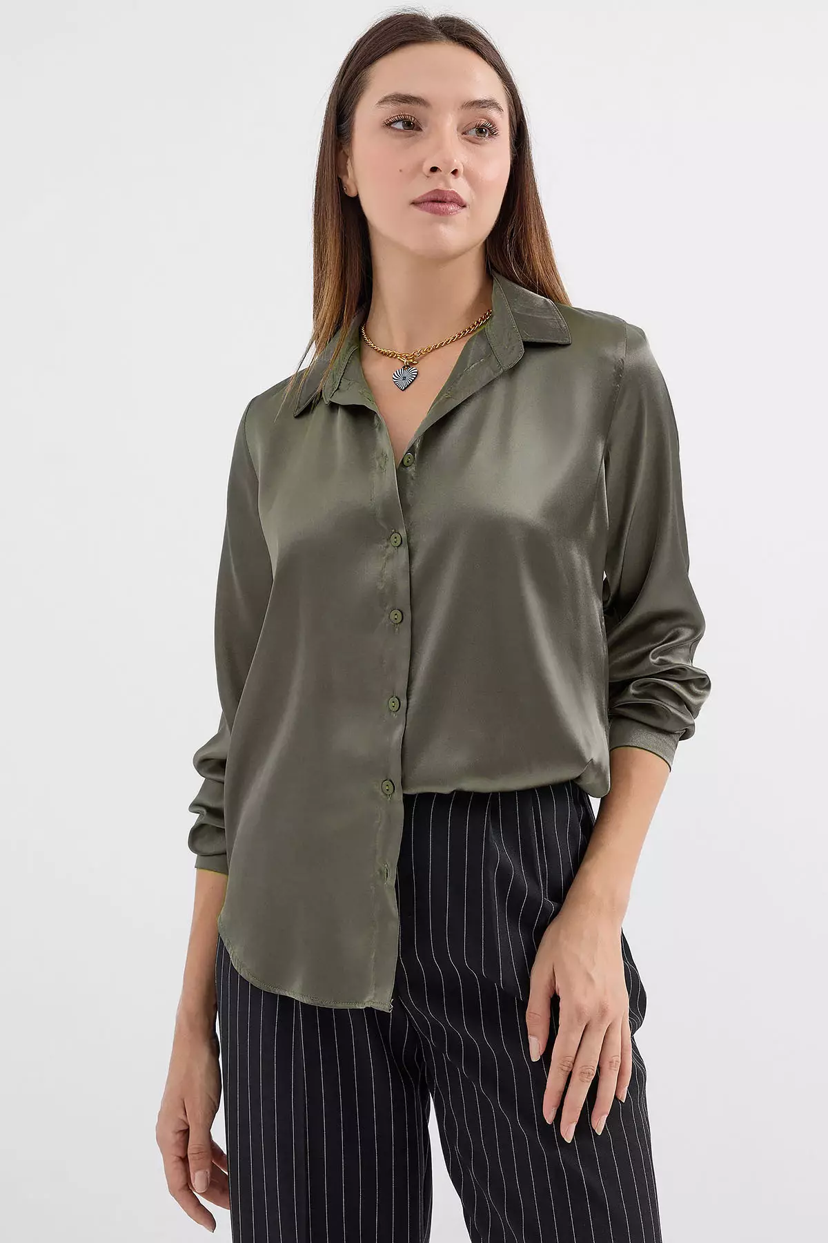 Long Sleeves Collared Shirt