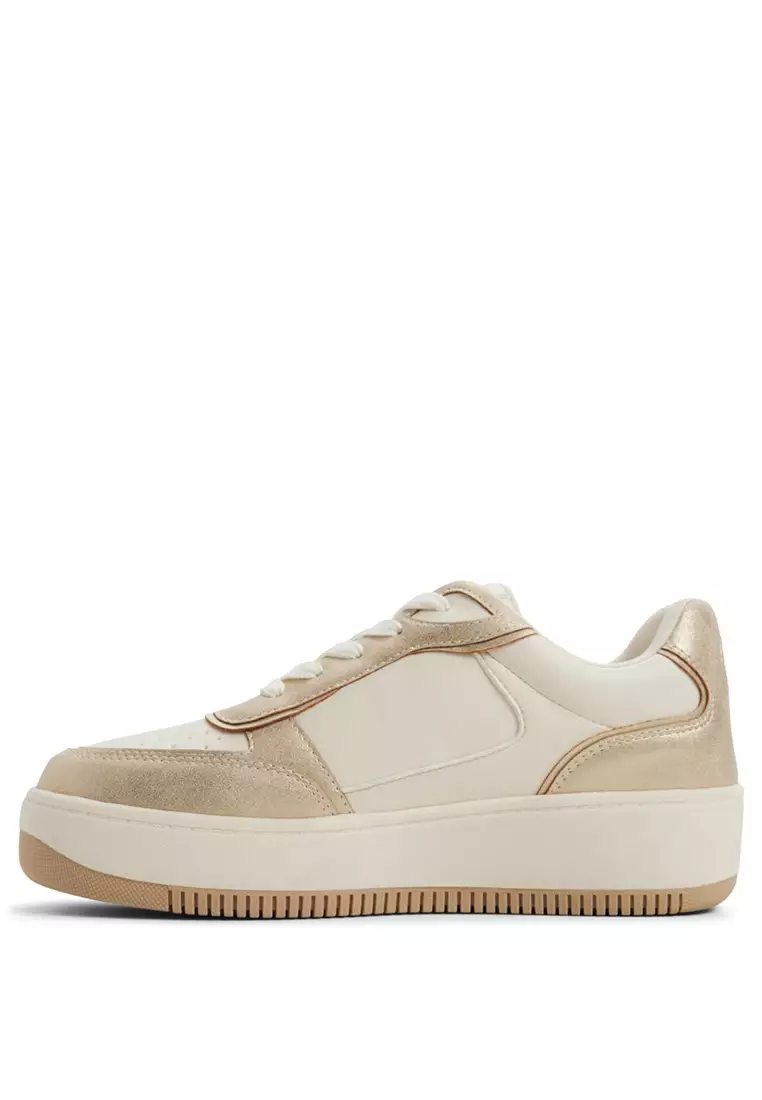 Freshy Sneakers