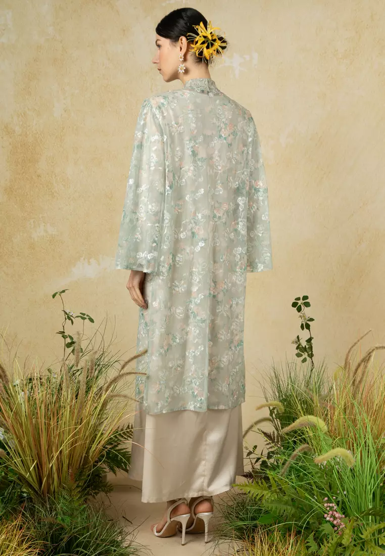 Ilayana Lace Kebaya With Inner Dress