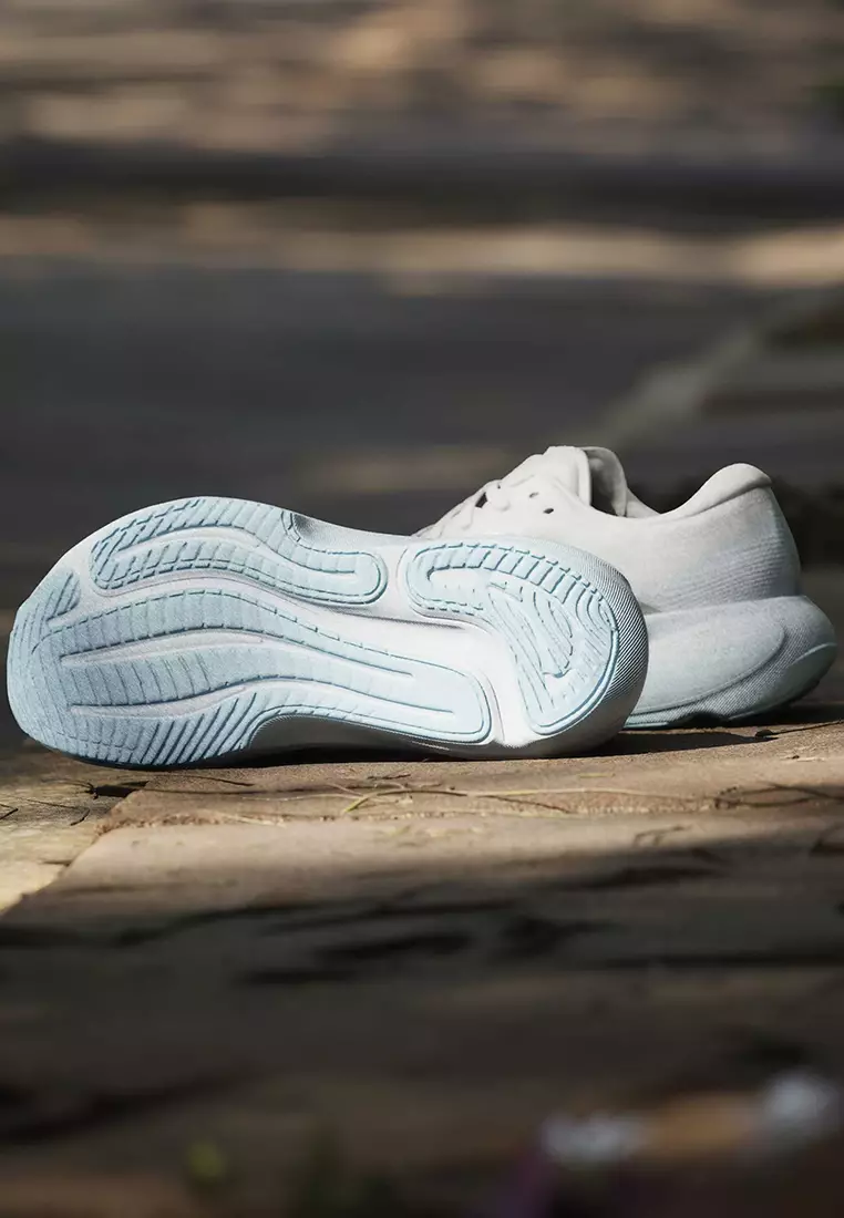 Supernova Rise 3 跑鞋