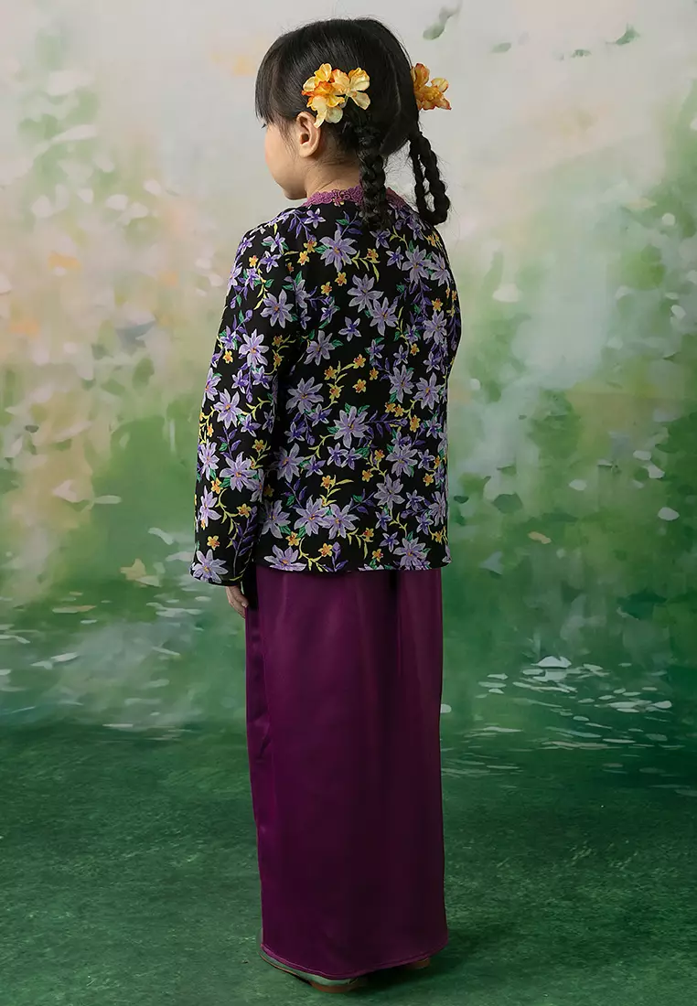 Naqiyah Kebaya Set