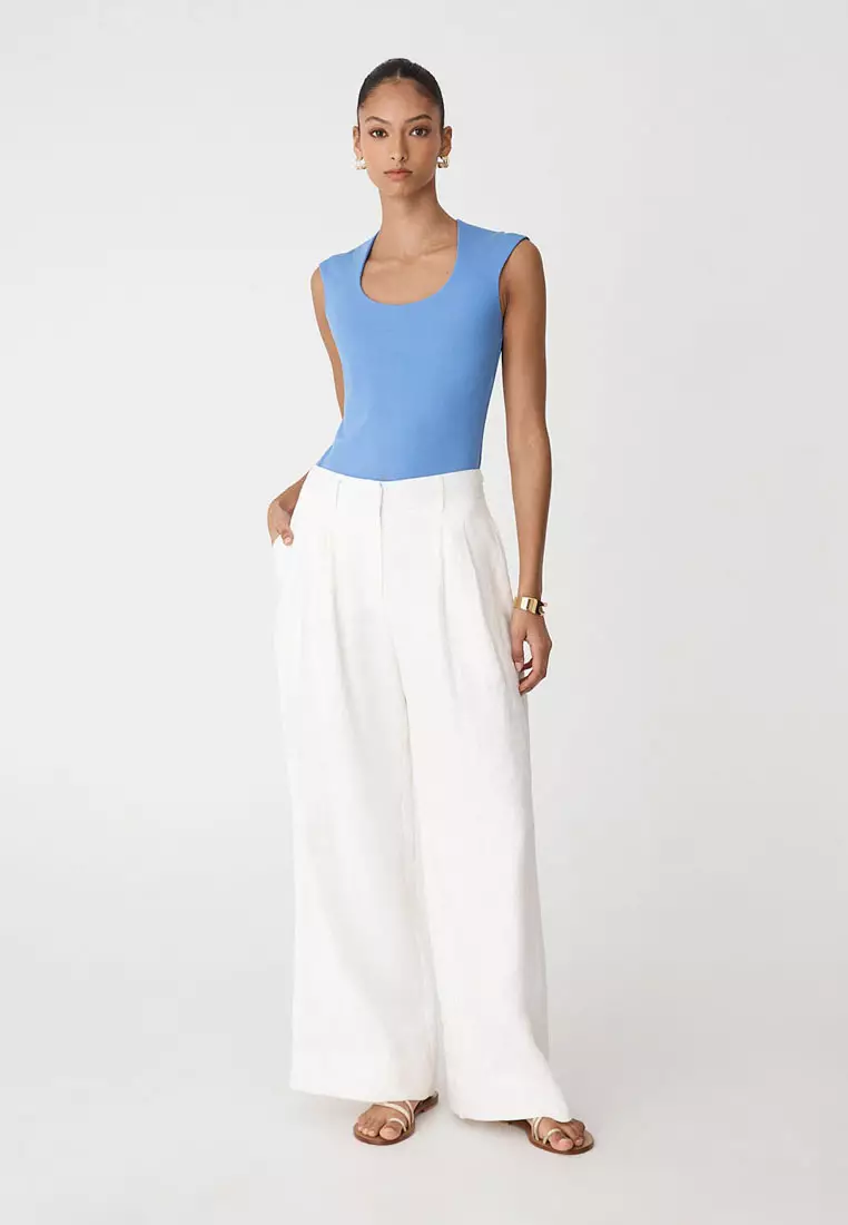 Soho Rounded Square Neck Top