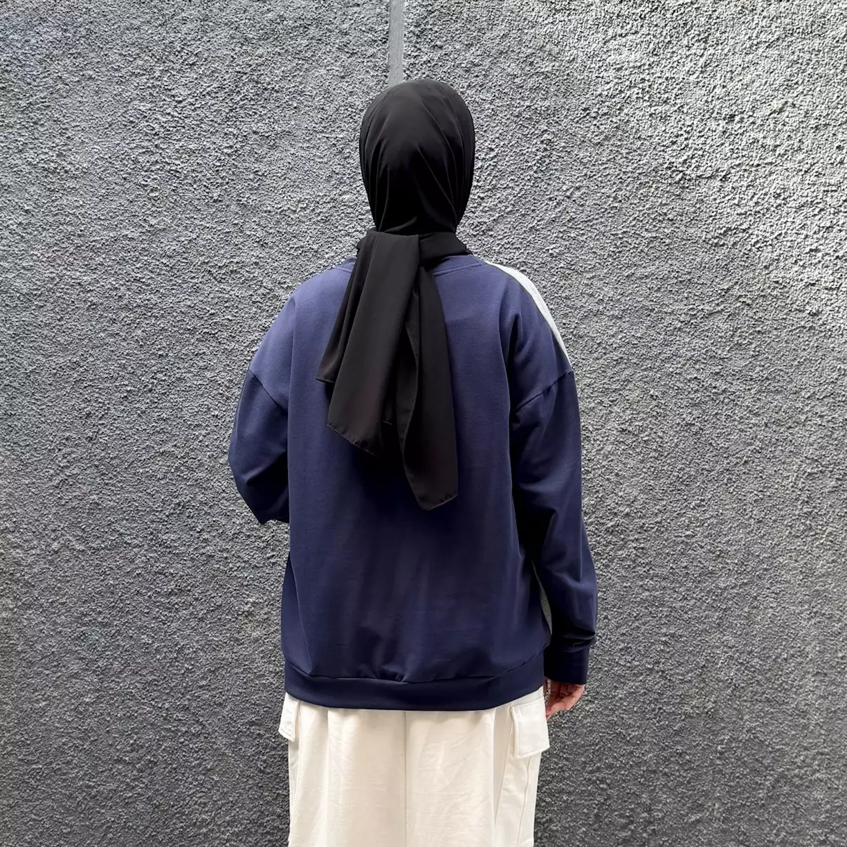 Atasan Wanita - Sweater Monochrome NAVY