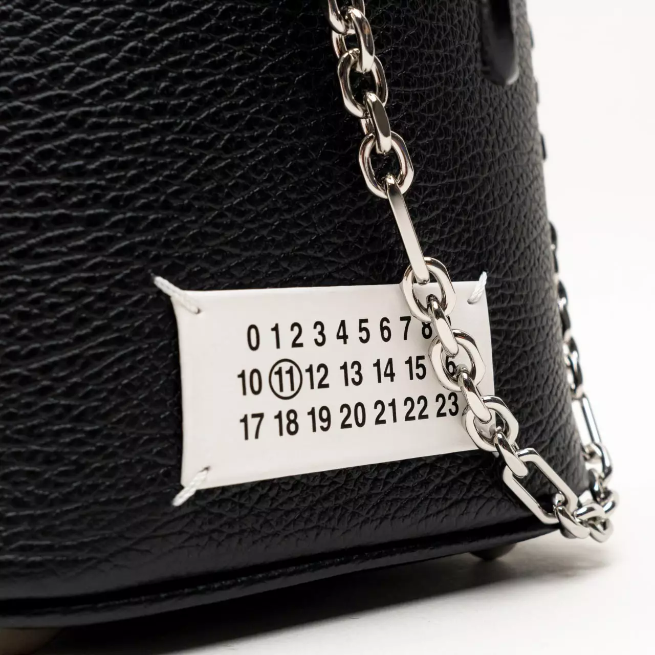 [12.12 Dealcember] 5AC Small Bucket Bag Grained Leather Black