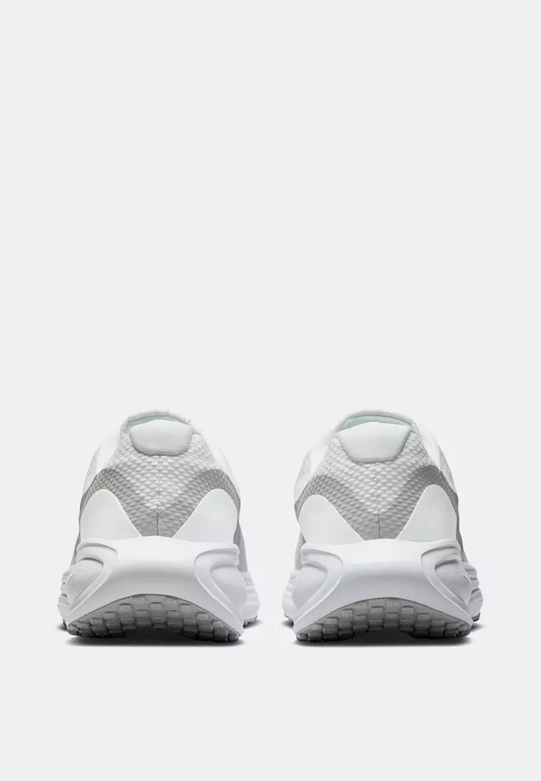 Revolution 8 Road Running Shoes