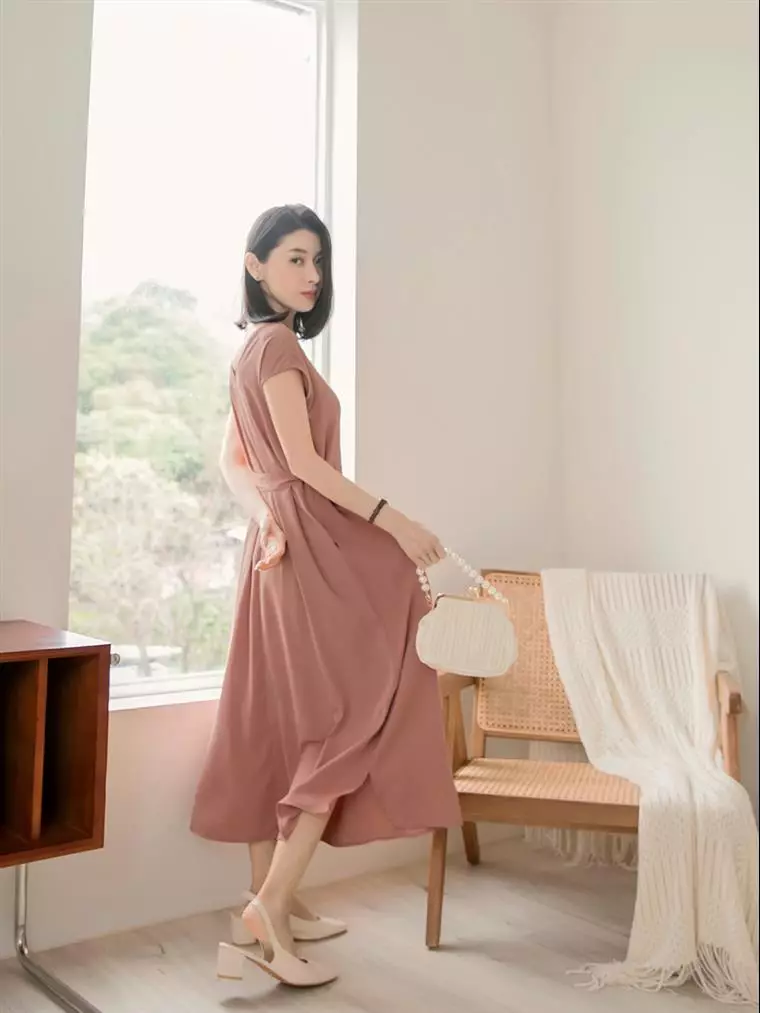 Chiffon belted outlet dress