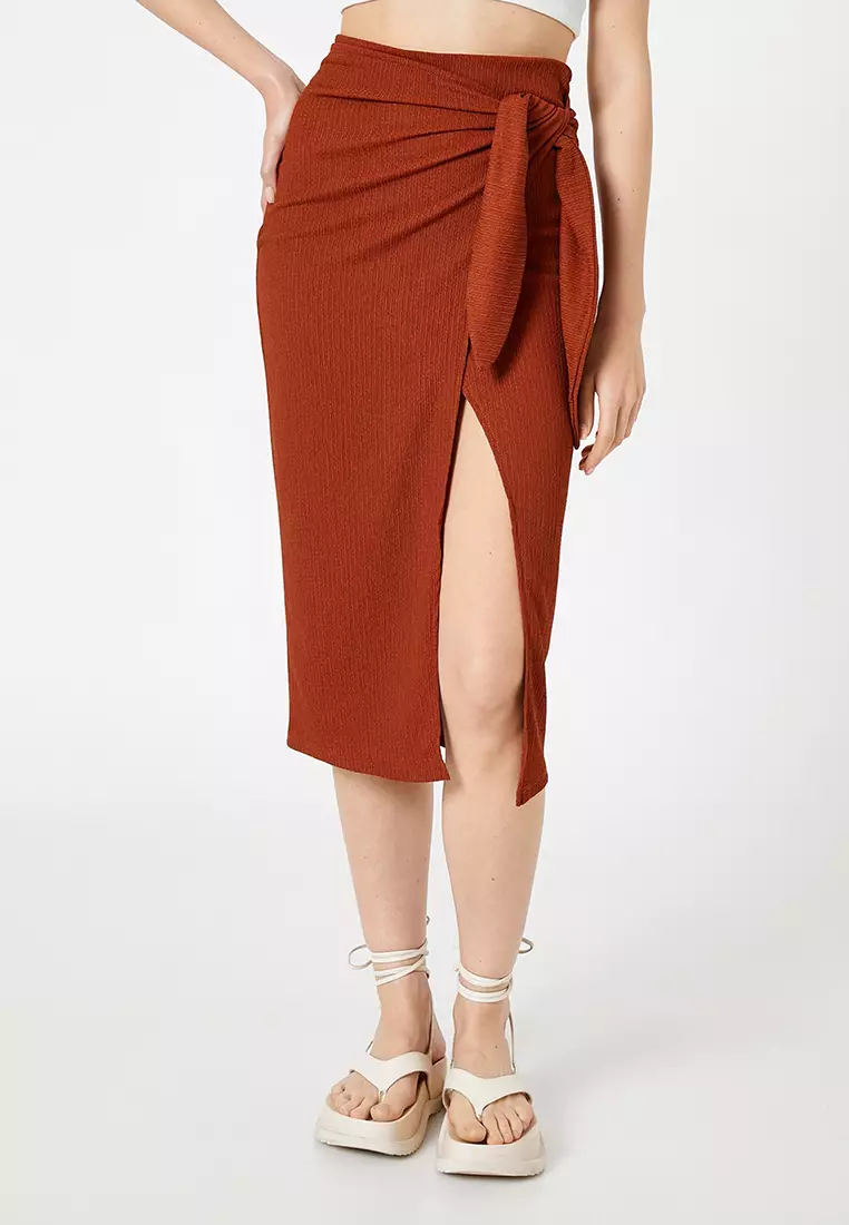 Tie skirt top