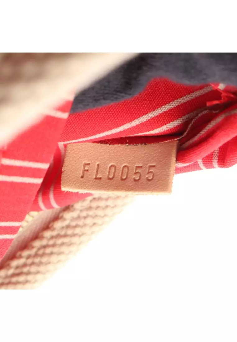 Pre-Loved Louis Vuitton Hippopotamus PM Antigua Handbag tote bag canvas leather beige Red