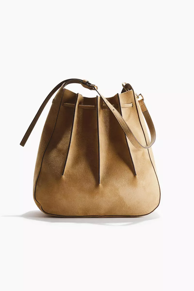 Pleated shoulder bag