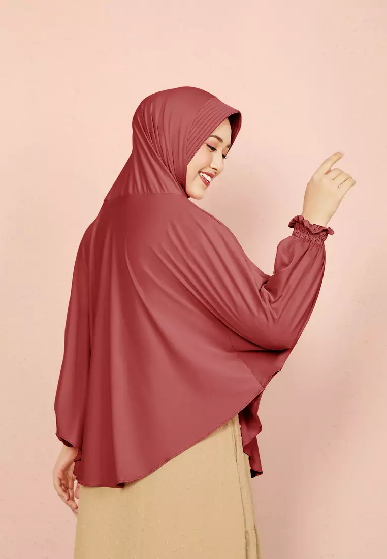 Cotton Bee - Halwa Bergo Lengan | Hijab Instan Syari - Red Velvet
