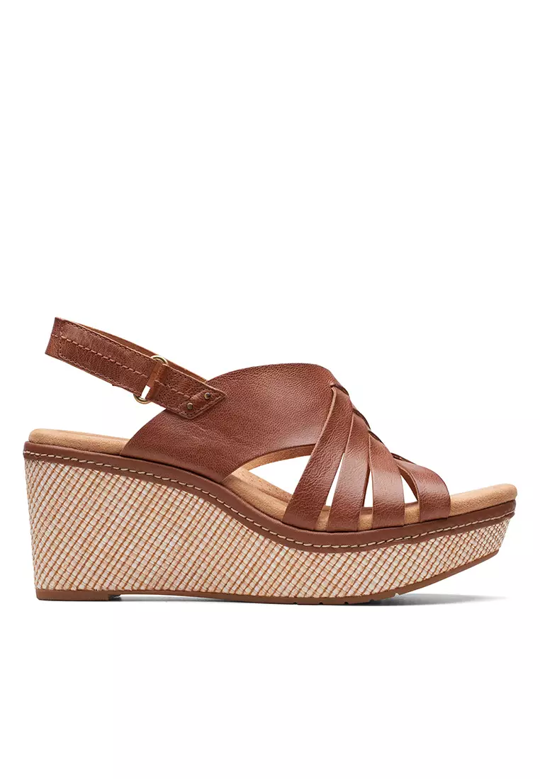 Discount on Clarks  shoes - SKU: Elleri Grace Wedge Sandals Tan