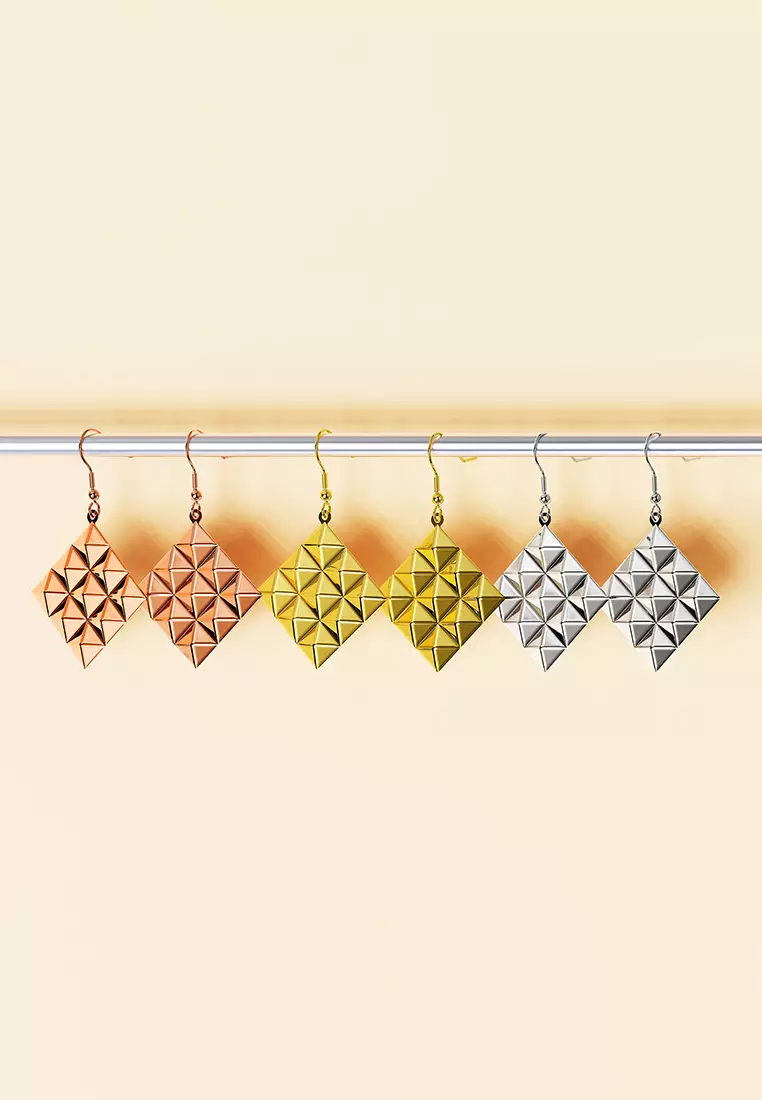 Fascination Geometric Style Diamond Shape Metallic Earrings White Gold