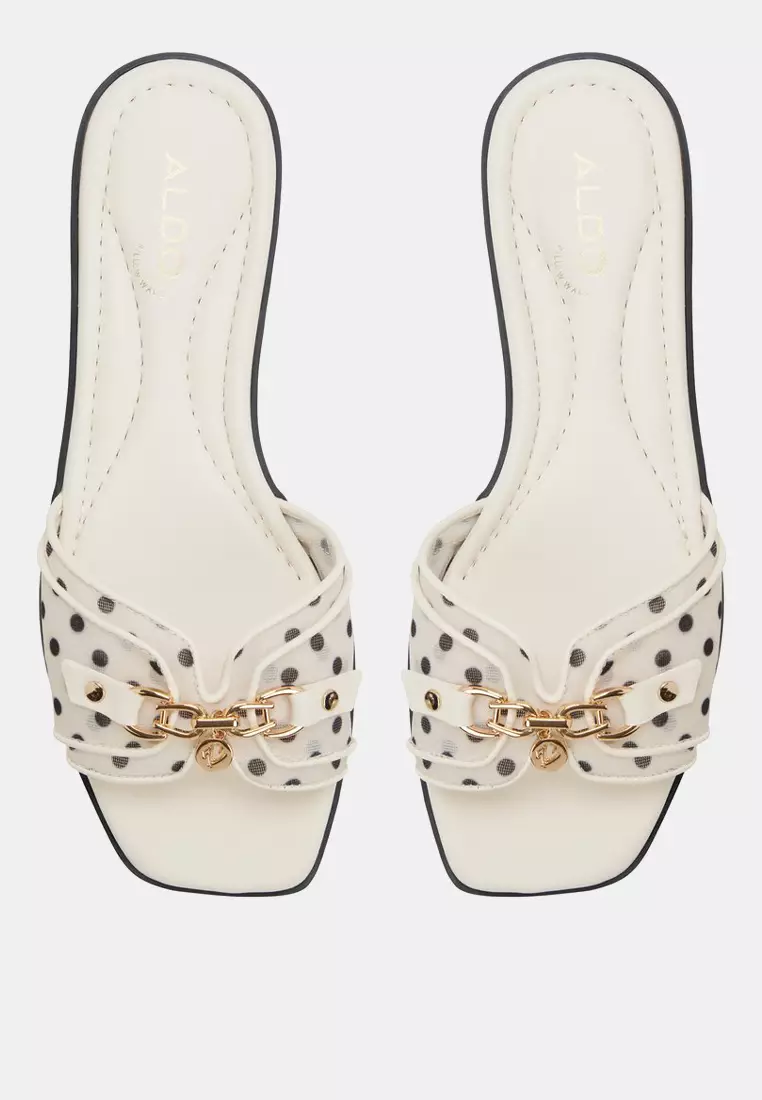 Alamassi Flat Sandals