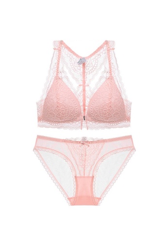 W.Excellence pink Premium Pink Lace Lingerie Set (Bra and Underwear) 61EF6US90FA40AGS_1