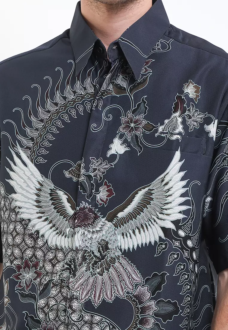 Hem Regular Fit Batik Garuda