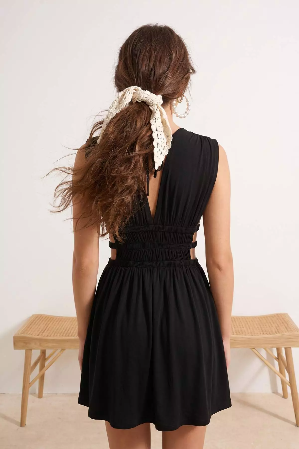 Black Knitted Mini Length V-Neck Beach Dress Tbess26El69