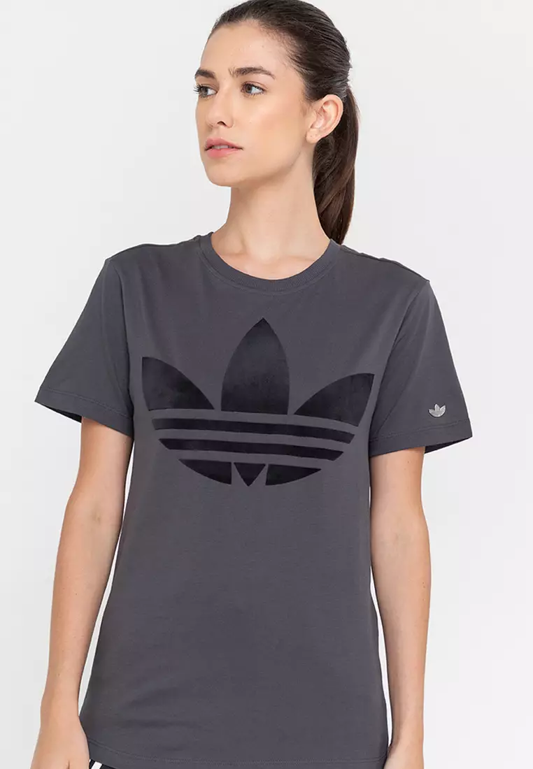 oversize trefoil tee