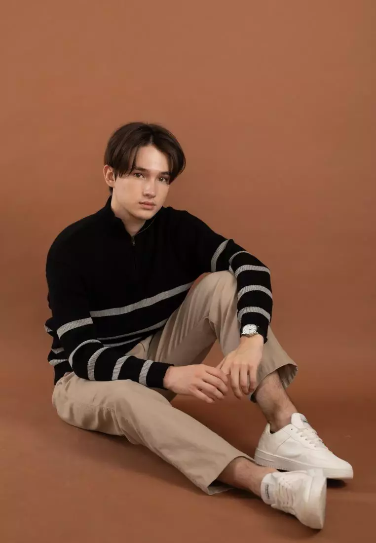 Kale Dickson Black / Sweater Rajut Lengan Panjang Pria premium berbahan dasar cotton wool