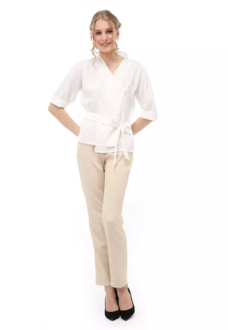 Cheva Blouse Atasan Wanita Kasual Model Tali Ikat Pinggang Material Wolfis ORIGINAL - Broken White