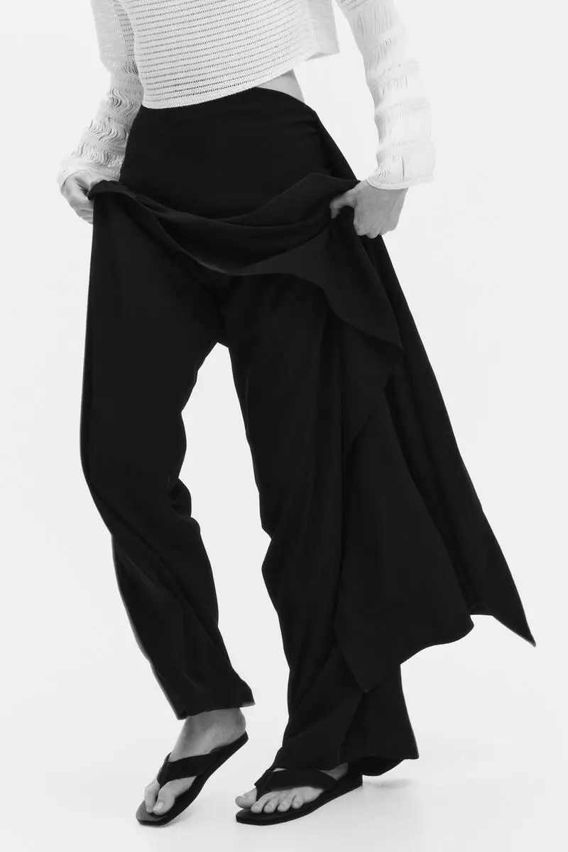 Tailored skirt-layered trousers