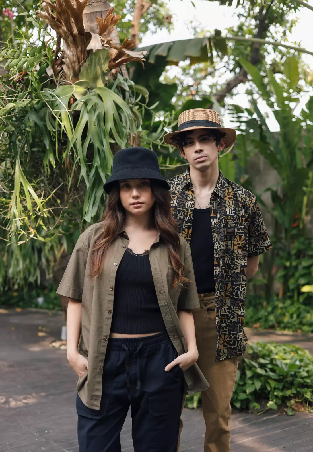 POLICE Kemeja Polos Cotton Twill Slub Hijau Army Regular Fit Pria