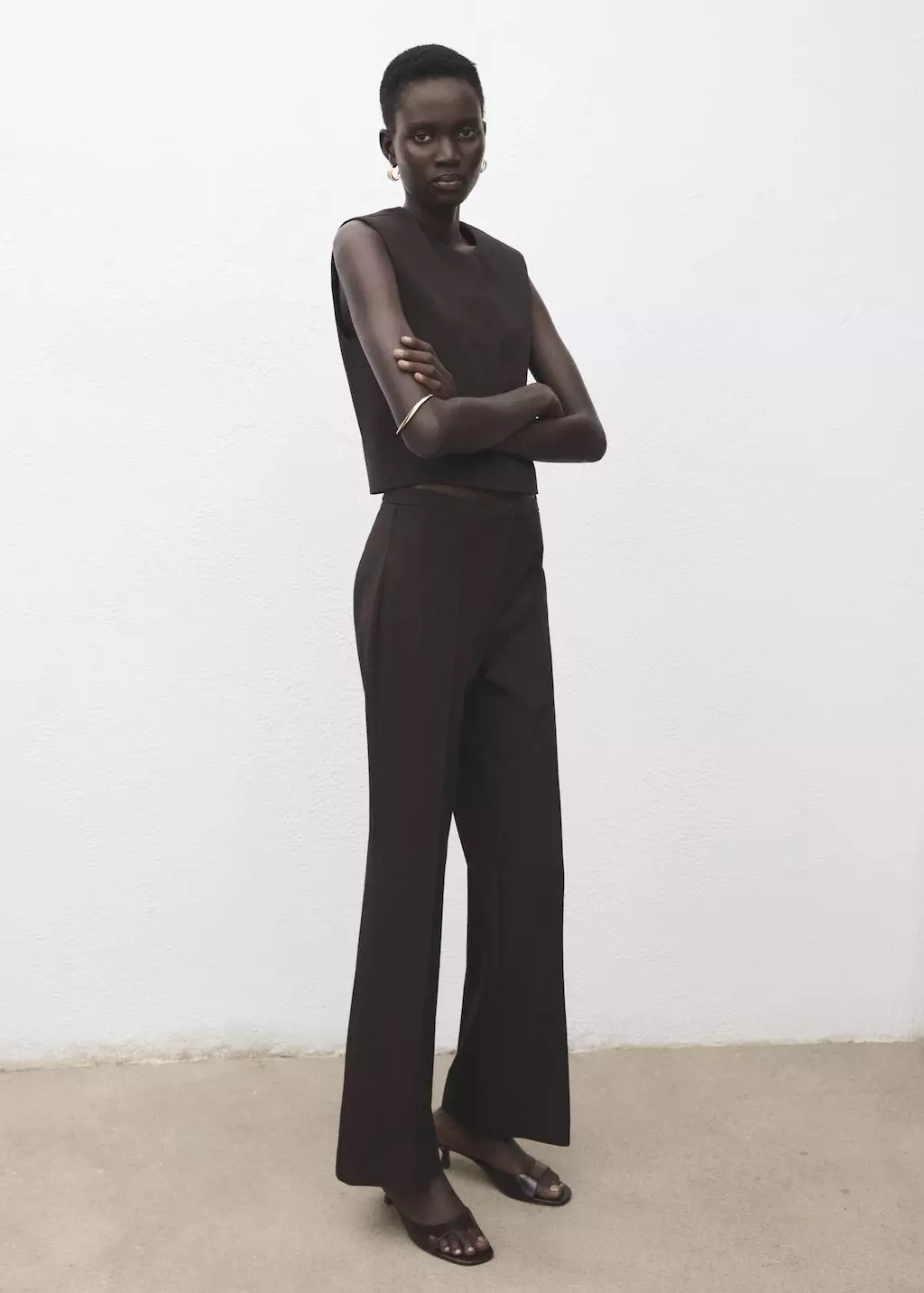 Celana flare berpinggang rendah