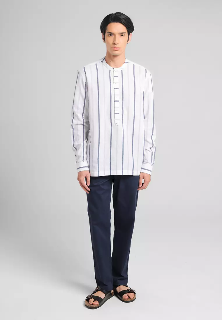 MANZONE X Adipati Dolken - Kemeja Koko Shanghai Lengan Panjang Pria Ezzat Comfort Fit - White Warna White