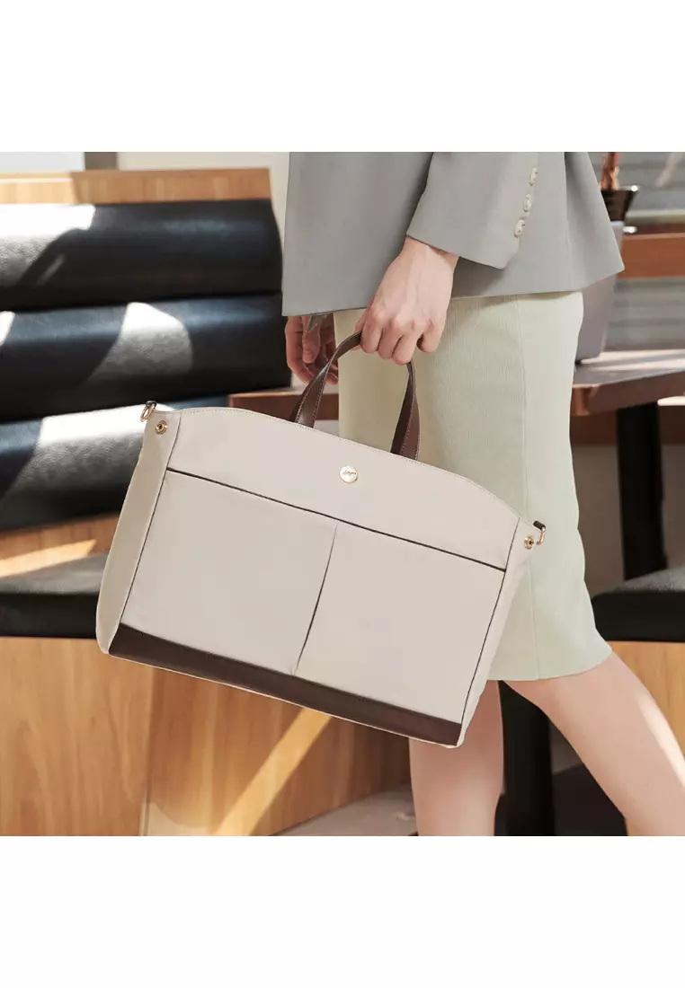 Ladies business handbag medium size