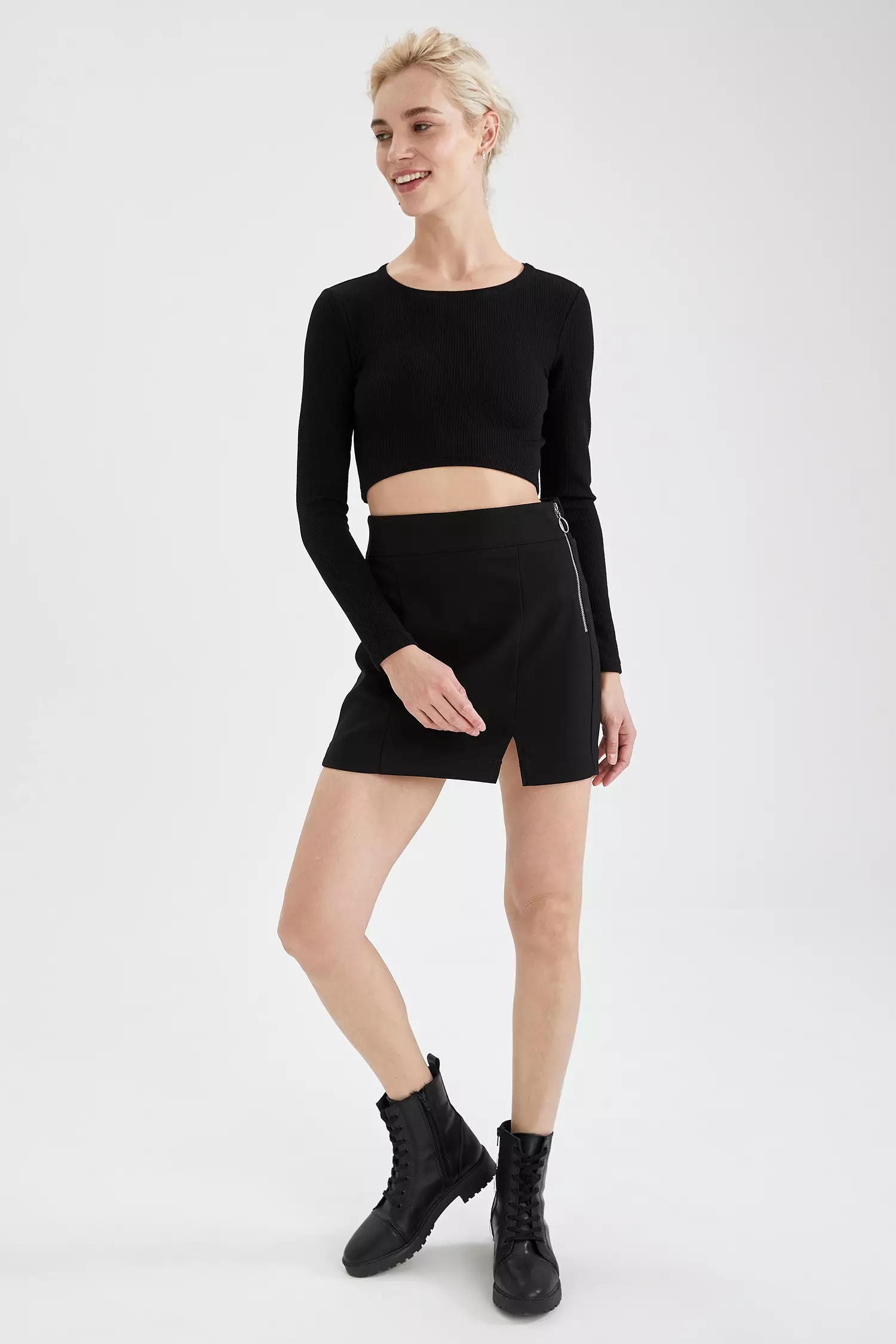Slim Fit Woven Mini Skirt