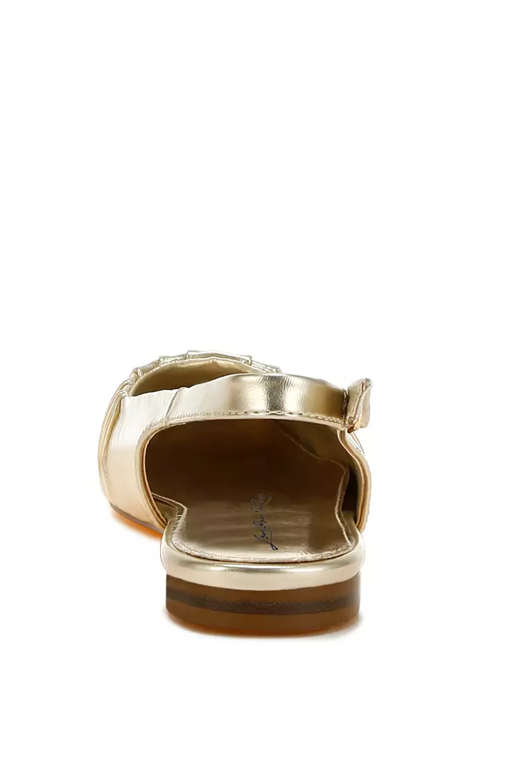 Sepatu Slingback Datar Ujung Persegi Metalik Warna Emas
