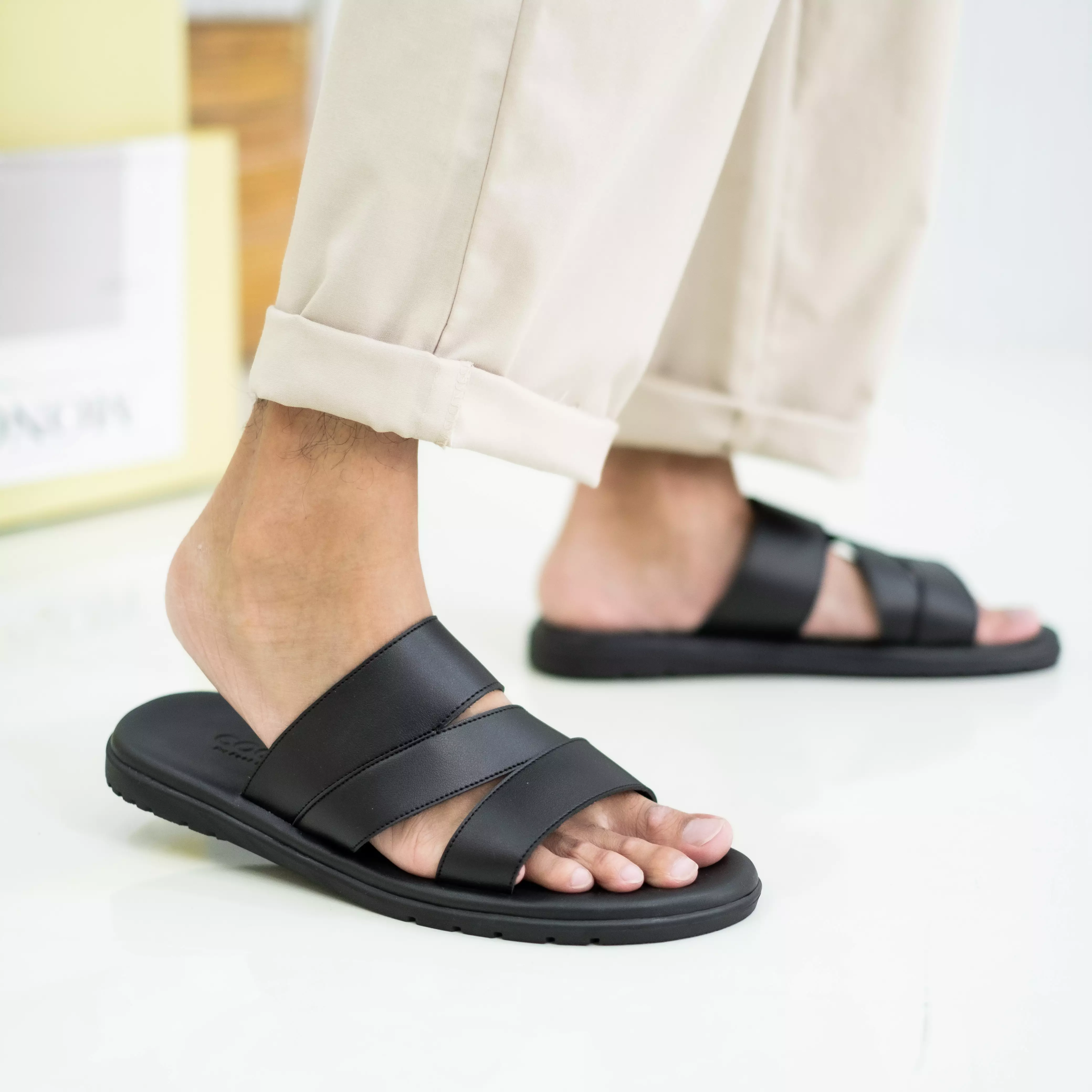 Cogen Sandal Pria Sendal Kulit Nyaman -  Feel Nufort - Cello Black Warna Cello Black
