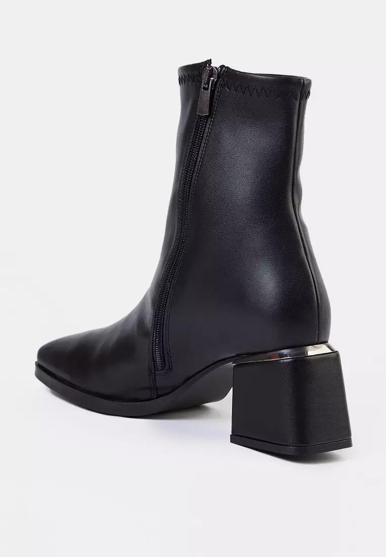 Black Block Heeled Women's Boots With Metal Accessories - Zippered Takaw25Bo00009