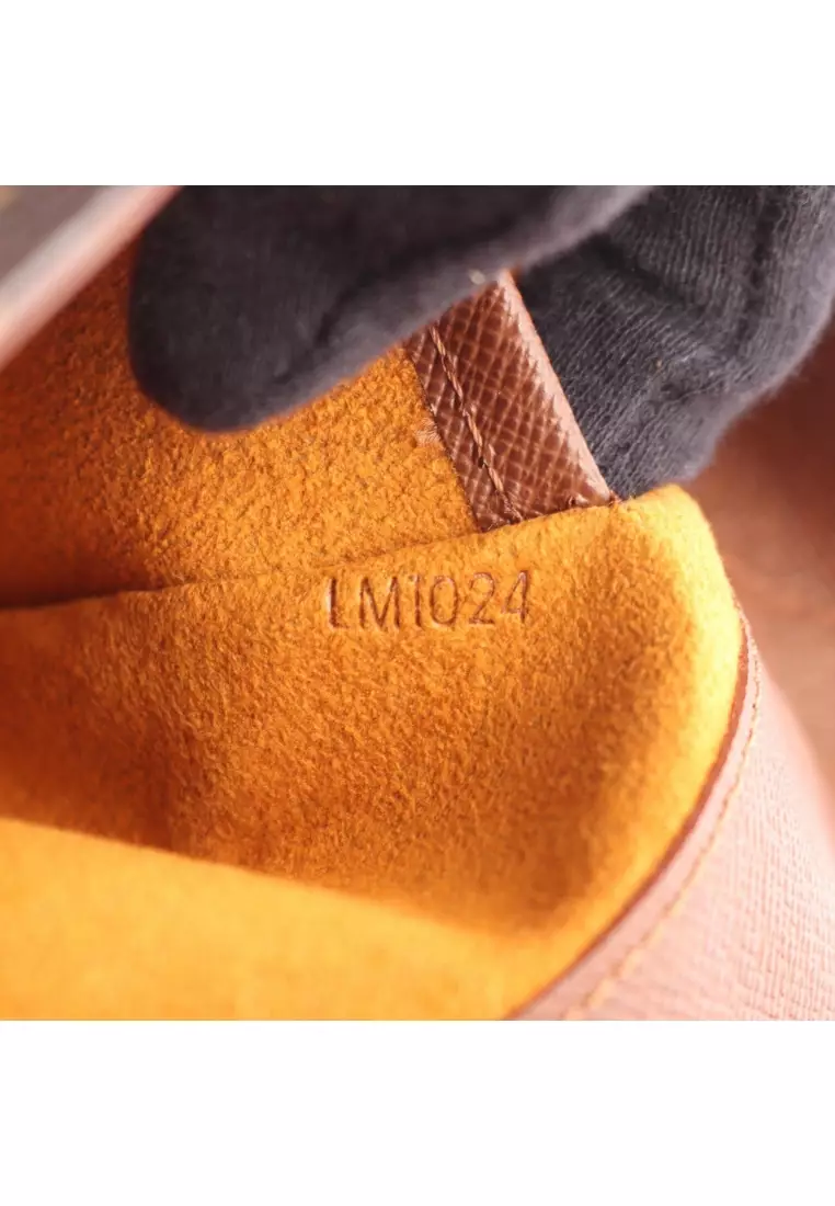 Pre-Loved Louis Vuitton musette tango long strap monogram Shoulder bag PVC leather Brown