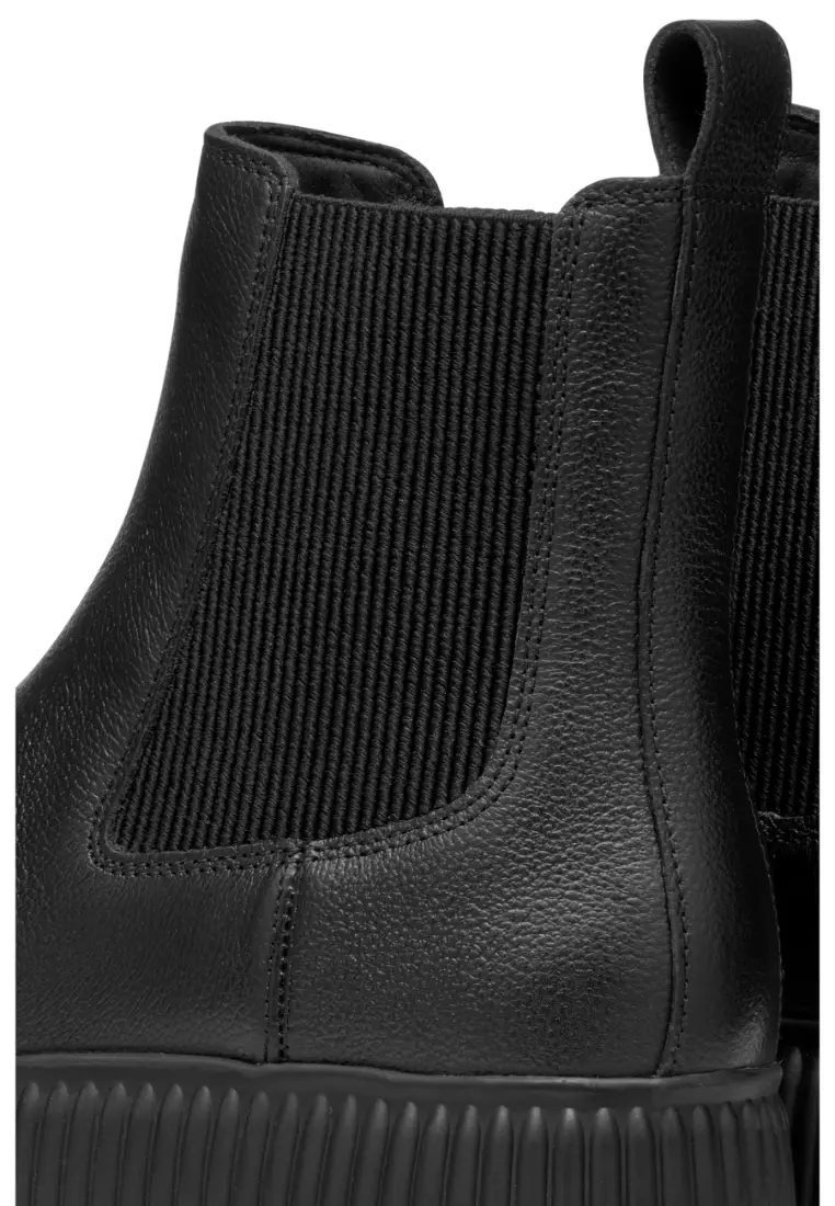 GEOX Ladies Classic Graisy Slip On Boots - Black D46XFB-00046-C9999F4