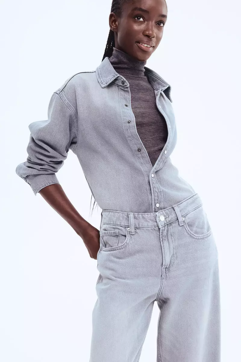 Feather Soft Wide Regular Jeans