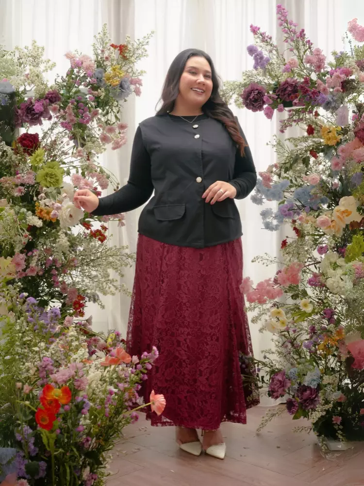 xtramiles Ladies plus size skirt peony lace skirt maroon