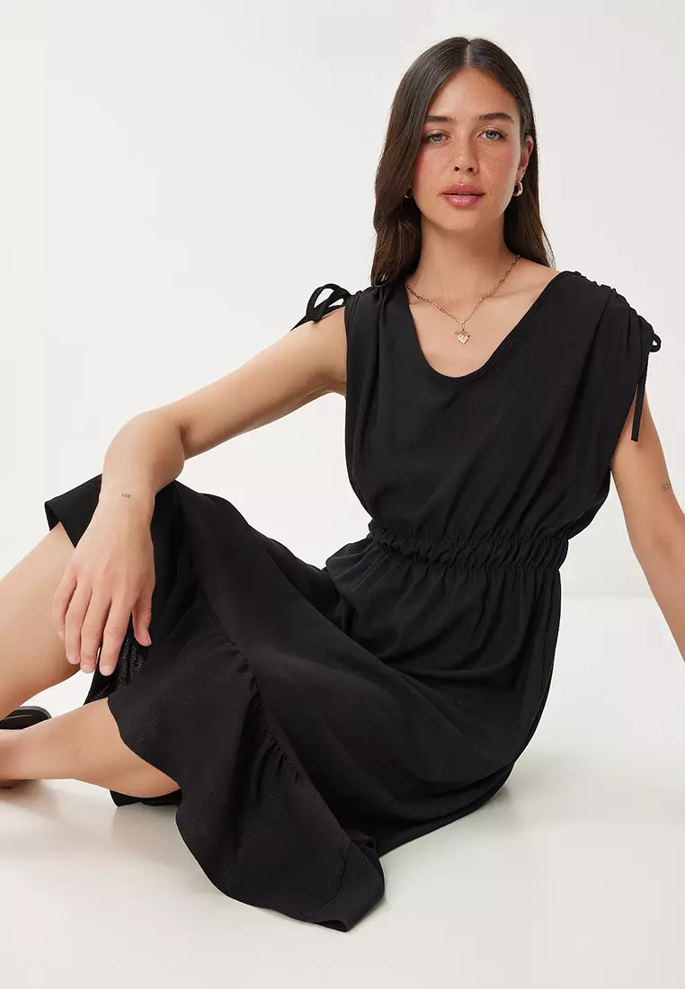 knitted summer dress flounced CUPSHE Women's Knit Ruffle Mini Beach Dress Crew Neck Flounce Hem Summer  Dresses with Contrast Waist Belt, Apricot L at Amazon Women's Clothing store