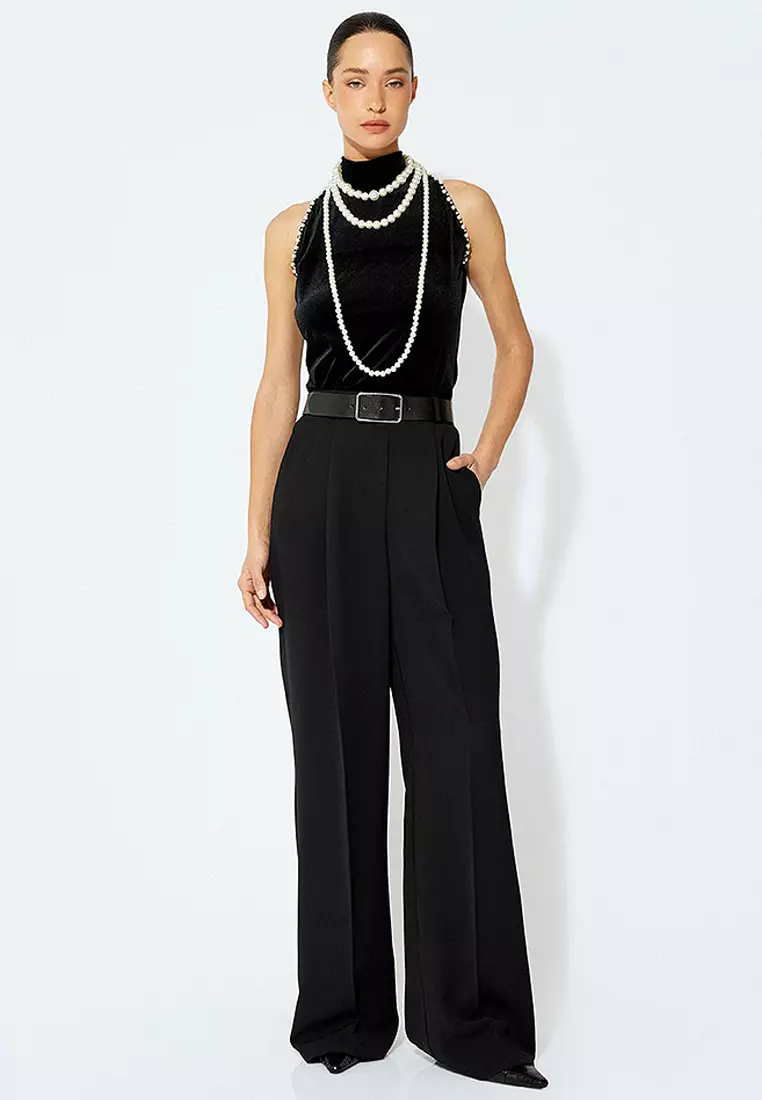 Slim Fit Sleeveless Stand Collar Stoned Velvet Top