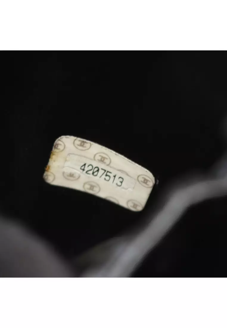 Pre-Loved Chanel coco mark Handbag vanity bag Caviar skin black gold hardware