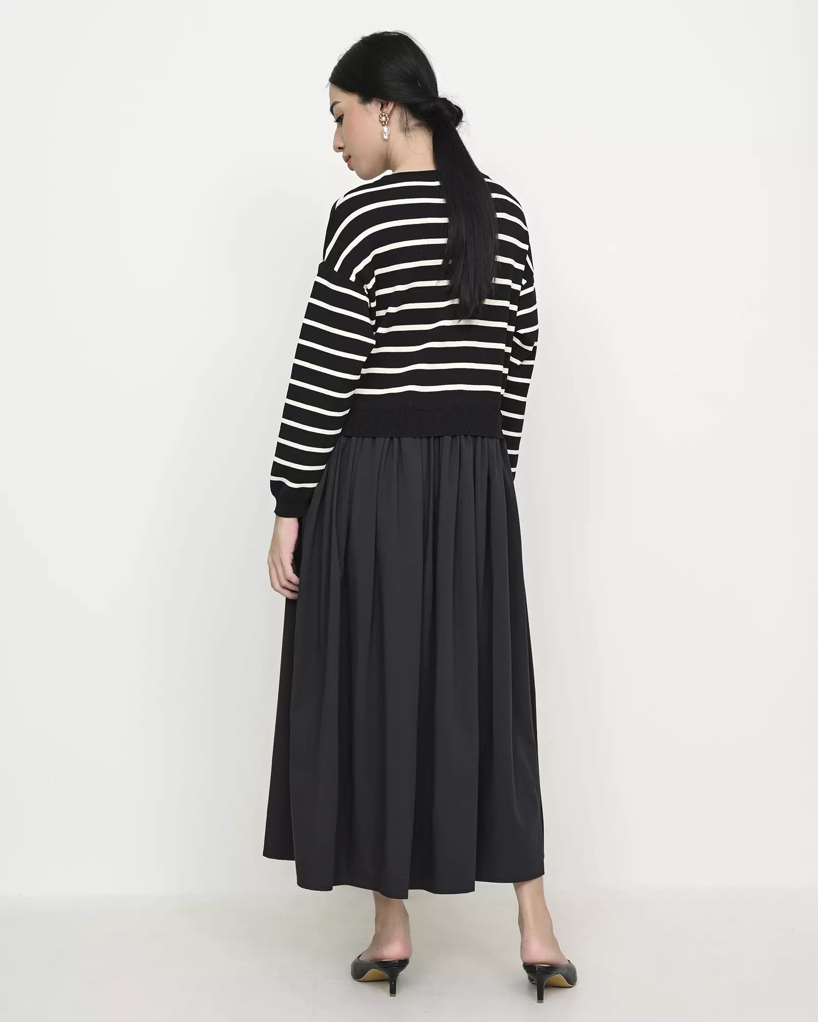 Geulis.id SELVI STRIPES DRESS - BLACK
