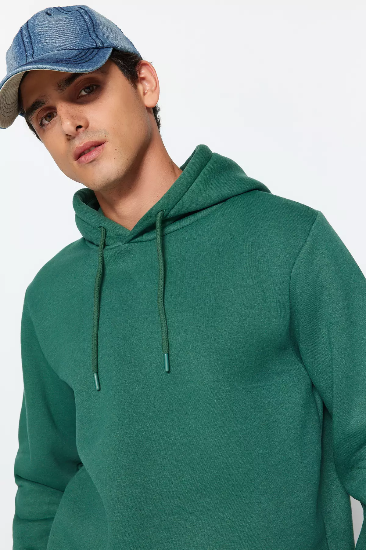Buy Trendyol Green Men s Basic Regular Normal Cut Hoodie with
